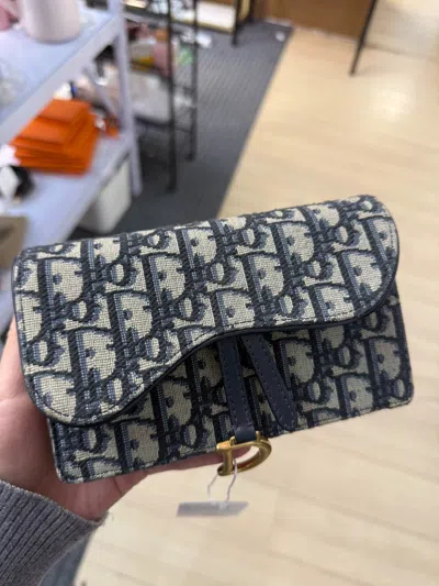 Dior Women Pre-loved Bag Very Good Condition In Pattern