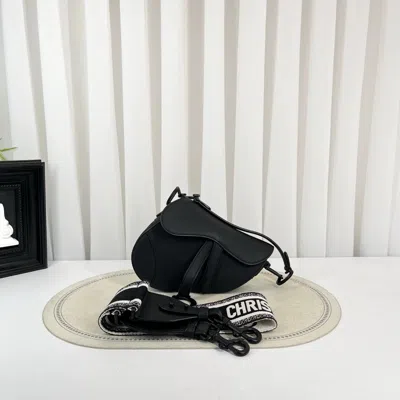 Dior Women Pre-loved Bag Very Good Condition In Black