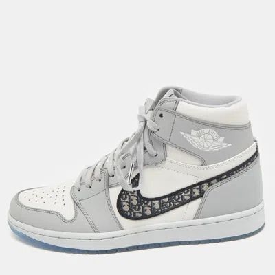 Pre-owned Dior X Jordan Grey/white Leather Jordan 1 Retro High Sneakers Size 43 In Gray