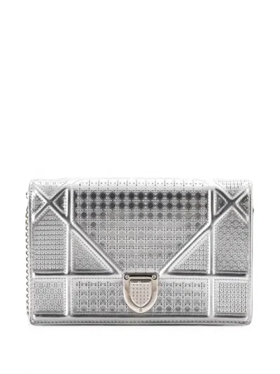 Pre-owned Dior Ama Wallet On Chain Cannage Embossed Calfskin Clutch Bag In Silver
