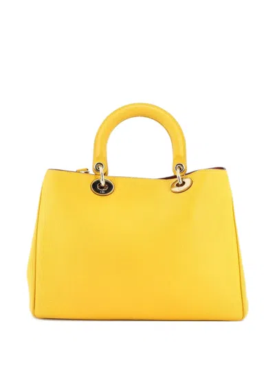 Pre-owned Dior Issimo Pebbled Leather Medium Tote Bag In Yellow