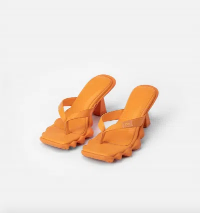 Dirt Women's Range Thong Sandal In Tangerine In Orange