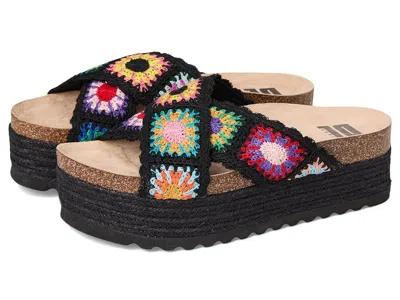 Dirty Laundry Plays In Black