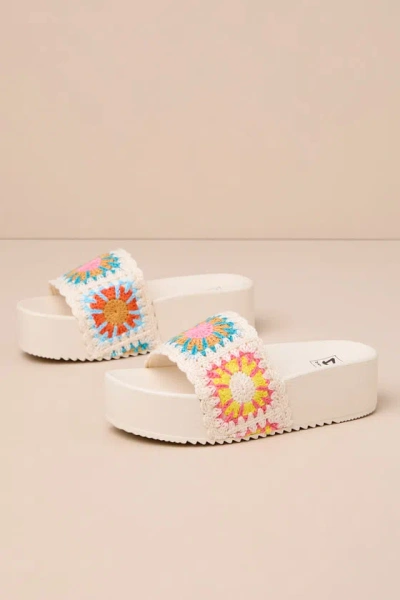 Dirty Laundry Worble Natural Multi Crochet Flatform Slide Sandals In White