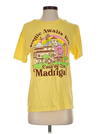 Pre-owned Disney Short Sleeve T-shirt In Yellow