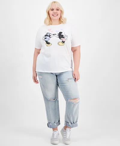 Disney Trendy Plus Size Mickey & Minnie Kiss T-shirt In Egret