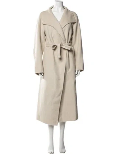 Pre-owned Dissh Coat In Neutrals