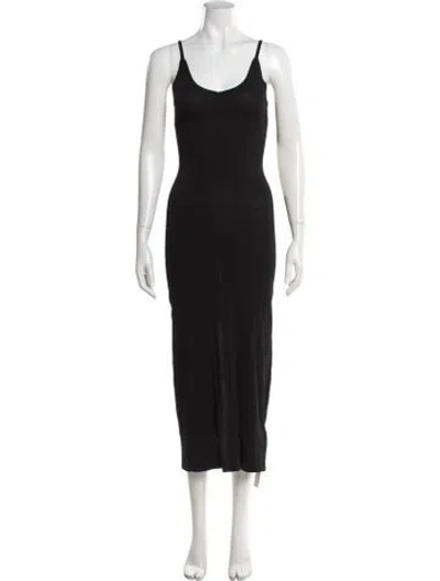 Pre-owned Dissh Scoop Neck Long Dress In Black