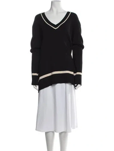 Pre-owned Dissh V-neck Sweater In Black