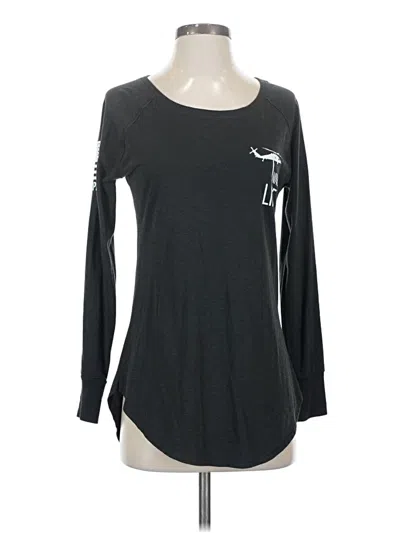 Pre-owned District Long Sleeve T-shirt In Black
