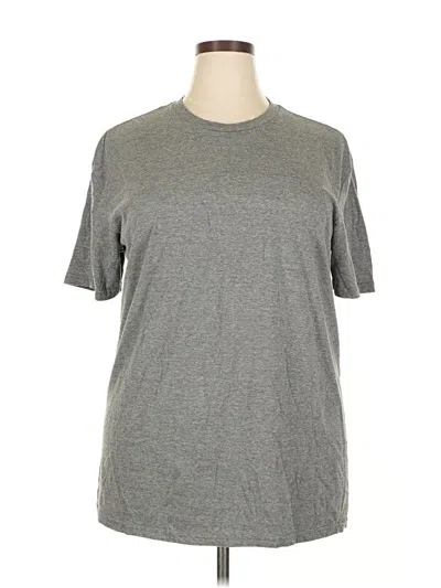 Pre-owned District Short Sleeve T-shirt In Gray