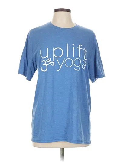 Pre-owned District Short Sleeve T-shirt In Blue