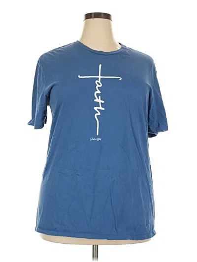 Pre-owned District Short Sleeve T-shirt In Blue