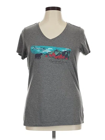 Pre-owned District Short Sleeve T-shirt In Gray