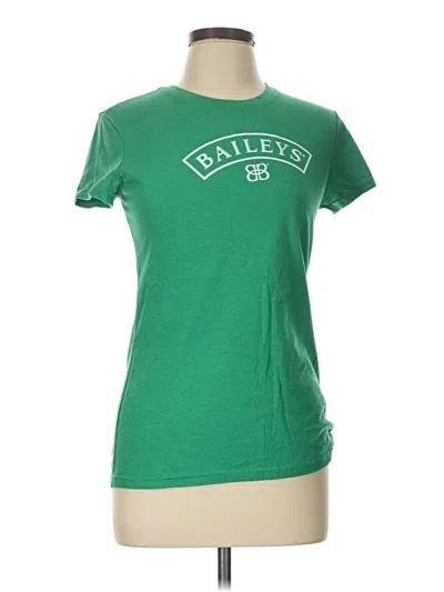 Pre-owned District Short Sleeve T-shirt In Green