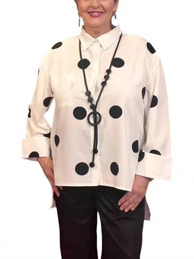 Diva Usa Collared Button-through Blouse With High-low Hem In White & Black Dots In Multi