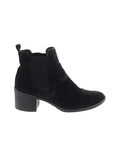Pre-owned Divided By H&m Ankle Boots In Black