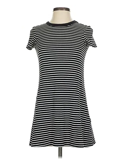 Pre-owned Divided By H&m Casual Dress In Black