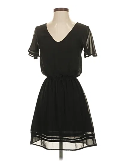 Pre-owned Divided By H&m Casual Dress In Black