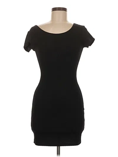 Pre-owned Divided By H&m Casual Dress In Black