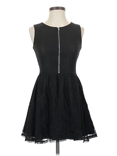 Pre-owned Divided By H&m Casual Dress In Black