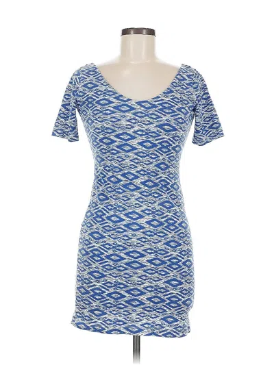 Pre-owned Divided By H&m Casual Dress In Blue