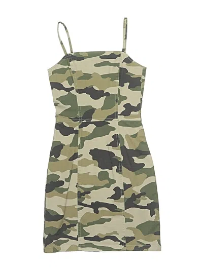 Pre-owned Divided By H&m Casual Dress In Green