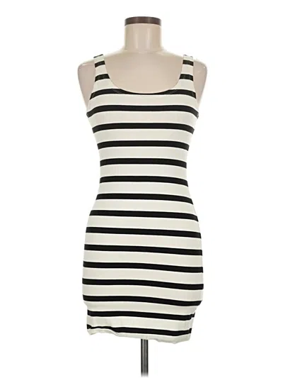Pre-owned Divided By H&m Casual Dress In Ivory
