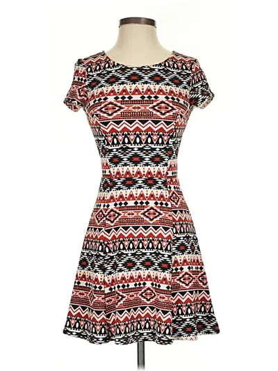 Pre-owned Divided By H&m Casual Dress In Red