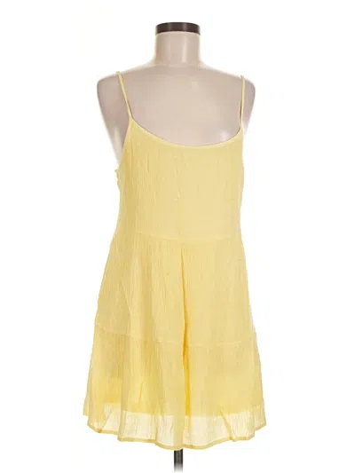 Pre-owned Divided By H&m Casual Dress In Yellow