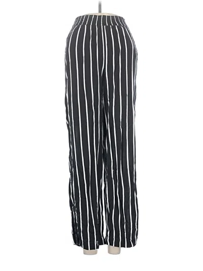 Pre-owned Divided By H&m Casual Pants In Black