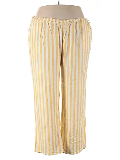 Pre-owned Divided By H&m Casual Pants In Yellow