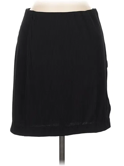 Pre-owned Divided By H&m Casual Skirt In Black