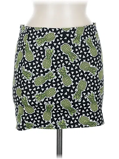 Pre-owned Divided By H&m Casual Skirt In Green