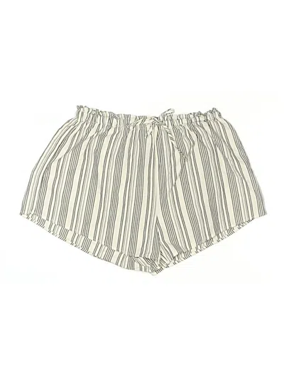 Pre-owned Divided By H&m Shorts In Gray