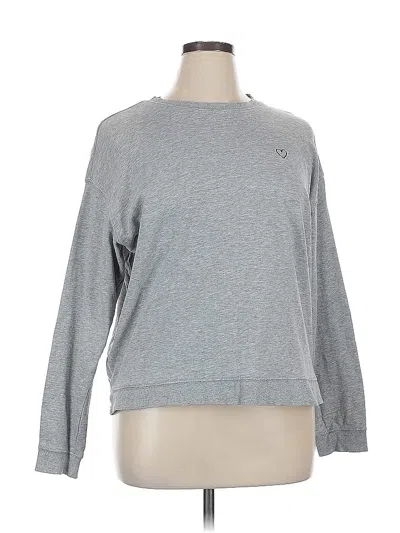 Pre-owned Divided By H&m Sweatshirt In Gray