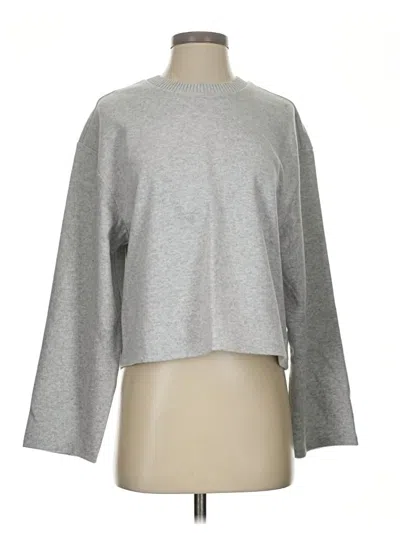 Pre-owned Divided By H&m Sweatshirt In Gray