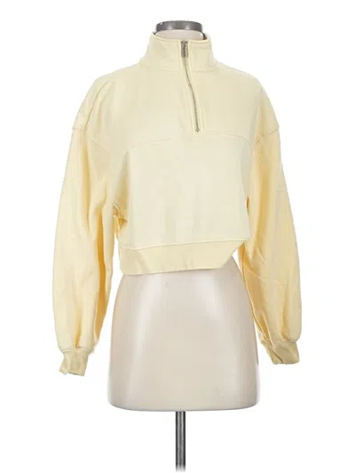Pre-owned Divided By H&m Sweatshirt In Yellow