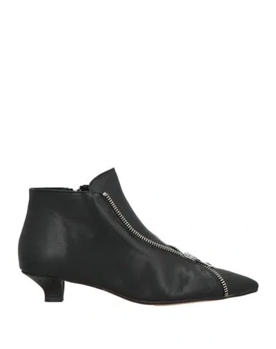Divine Follie Woman Ankle Boots Black Size 8 Leather