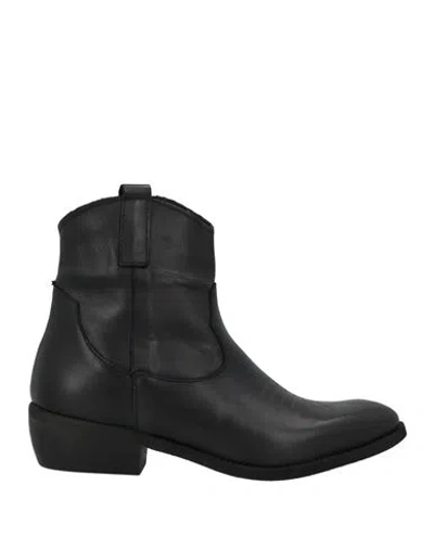 Divine Follie Woman Ankle Boots Black Size 11 Soft Leather