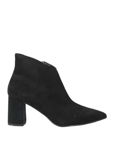 Divine Follie Woman Ankle Boots Black Size 8 Textile Fibers