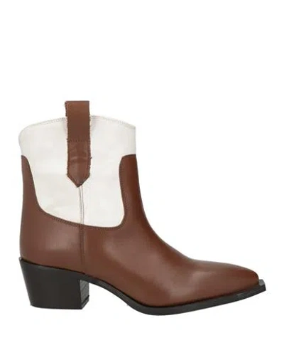 Divine Follie Woman Ankle Boots Brown Size 7 Calfskin