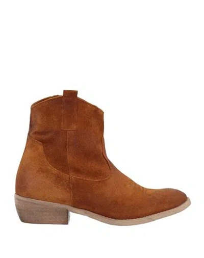 Divine Follie Woman Ankle Boots Camel Size 11 Soft Leather In Beige