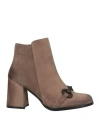 Divine Follie Woman Ankle Boots Khaki Size 11 Soft Leather In Beige