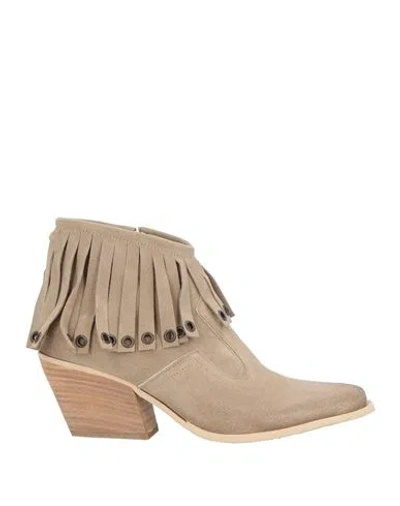 Divine Follie Woman Ankle Boots Light Grey Size 8 Leather