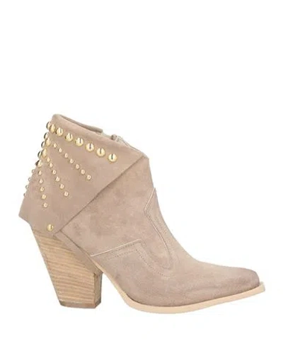 Divine Follie Woman Ankle Boots Light Grey Size 8 Leather
