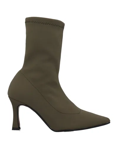 Divine Follie Ankle Boots In Green