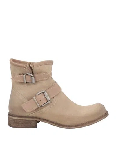 Divine Follie Woman Ankle Boots Sand Size 8 Leather In Beige