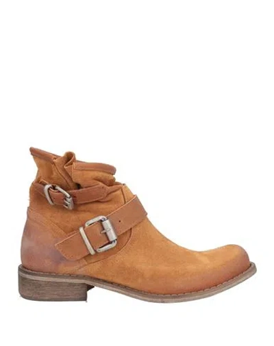 Divine Follie Woman Ankle Boots Tan Size 8 Leather In Brown