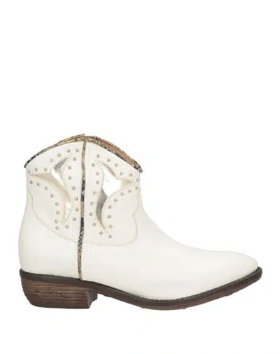 Divine Follie Woman Ankle Boots White Size 8 Leather